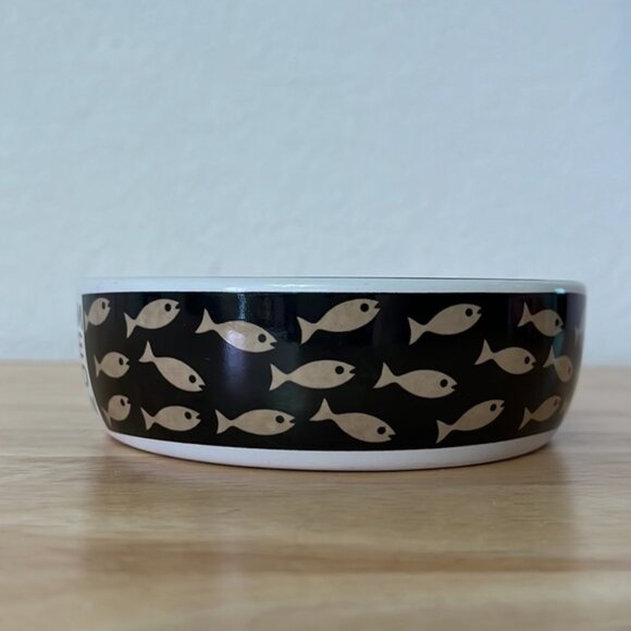 🎀 Whisker City ceramic cat bowl dish with ‘meow’ and fish print decor - Picture 4 of 11